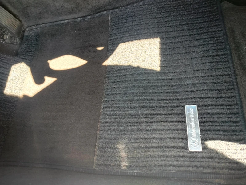 Mercedes-Benz C 220 CDI, снимка 11 - Автомобили и джипове - 52377389