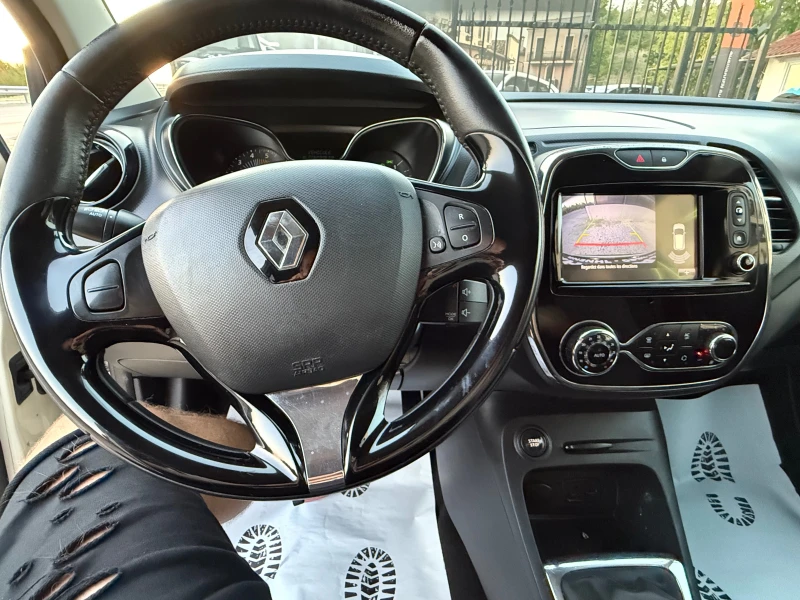 Renault Captur 1.5 DCI NAVI, снимка 9 - Автомобили и джипове - 51620717