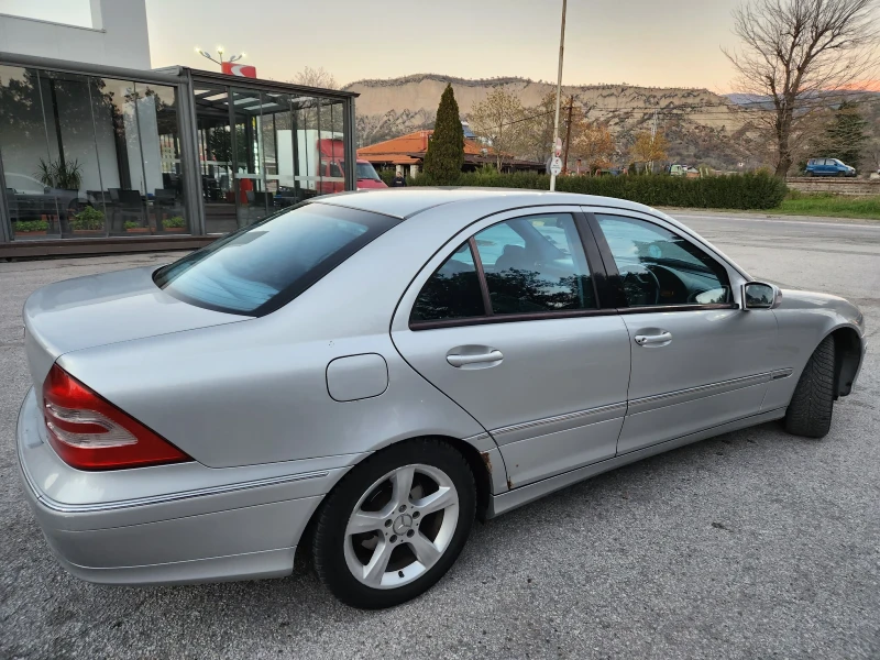 Mercedes-Benz C 240 2.6, снимка 4 - Автомобили и джипове - 52754745