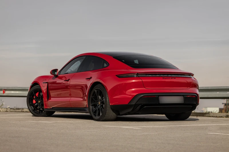 Porsche Taycan GTS, снимка 4 - Автомобили и джипове - 52849333