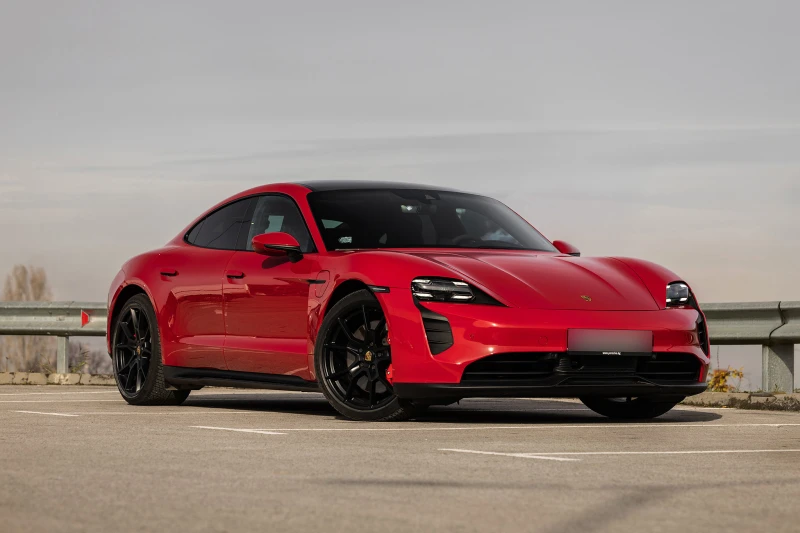 Porsche Taycan GTS, снимка 8 - Автомобили и джипове - 52849333