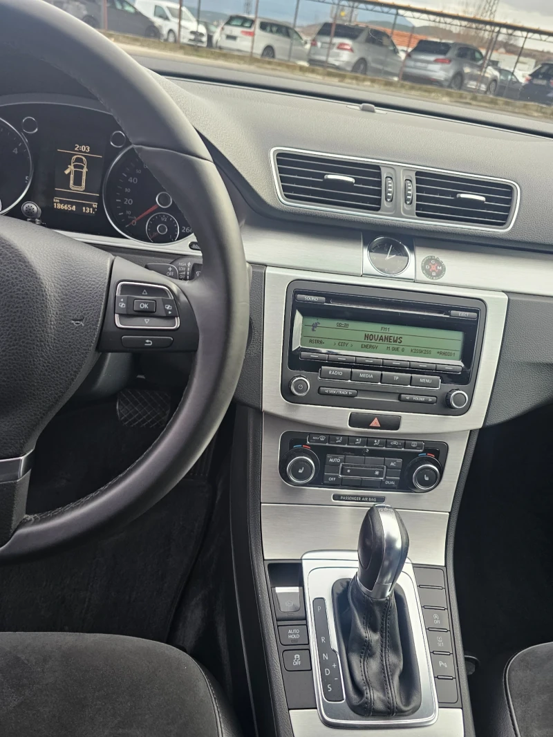 VW Passat 2.0tdi ABTOMAT , снимка 12 - Автомобили и джипове - 53355530
