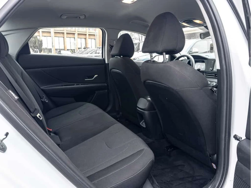 Hyundai Elantra * ESSENTIAL | ONE OWNER | HEATED SEATS | CARPLAY |, снимка 15 - Автомобили и джипове - 53515602