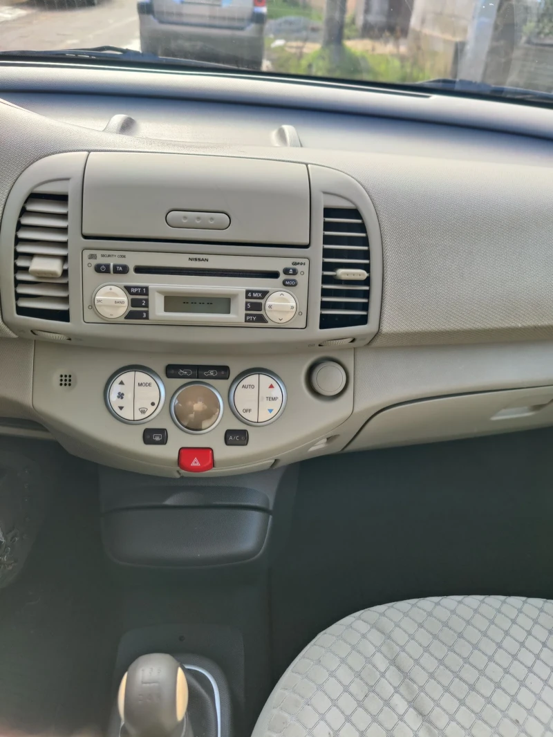 Nissan Micra 1.2 face, снимка 11 - Автомобили и джипове - 53583976