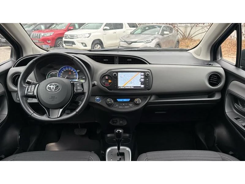 Toyota Yaris 1.5HSD Luna, снимка 8 - Автомобили и джипове - 48250110