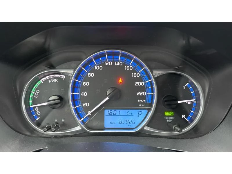 Toyota Yaris 1.5HSD Luna, снимка 14 - Автомобили и джипове - 48250110