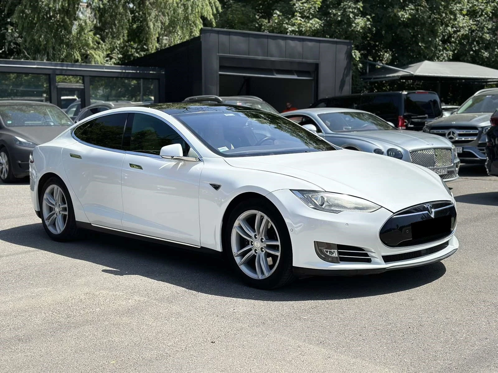 Tesla Model S 85D Dual Motor AWD - изображение 5