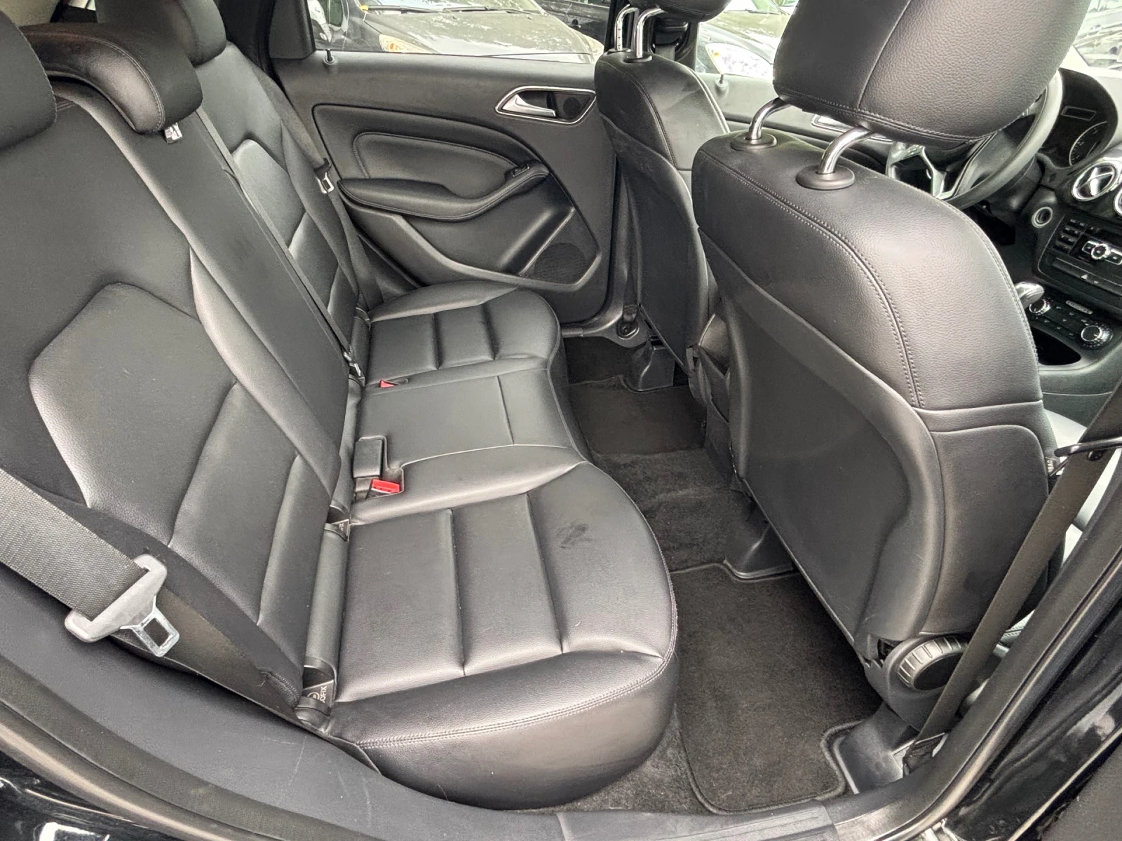 Mercedes-Benz B 180 2.0CDI - изображение 8
