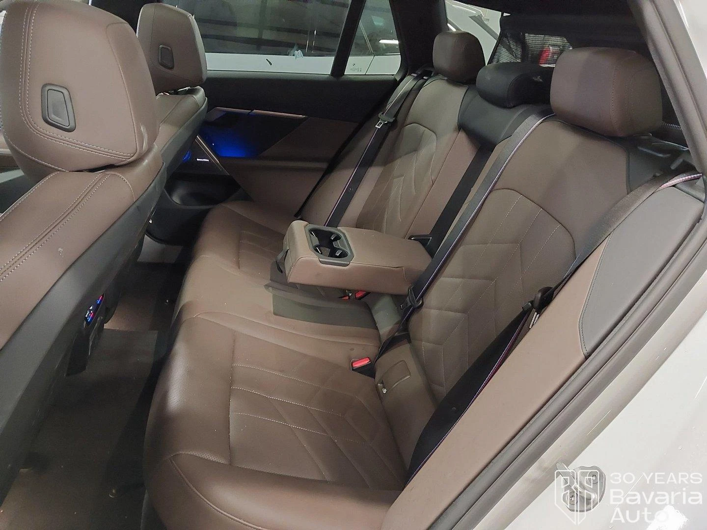 BMW 540 d xDrive Touring M Sport Paket Steptronic - изображение 8