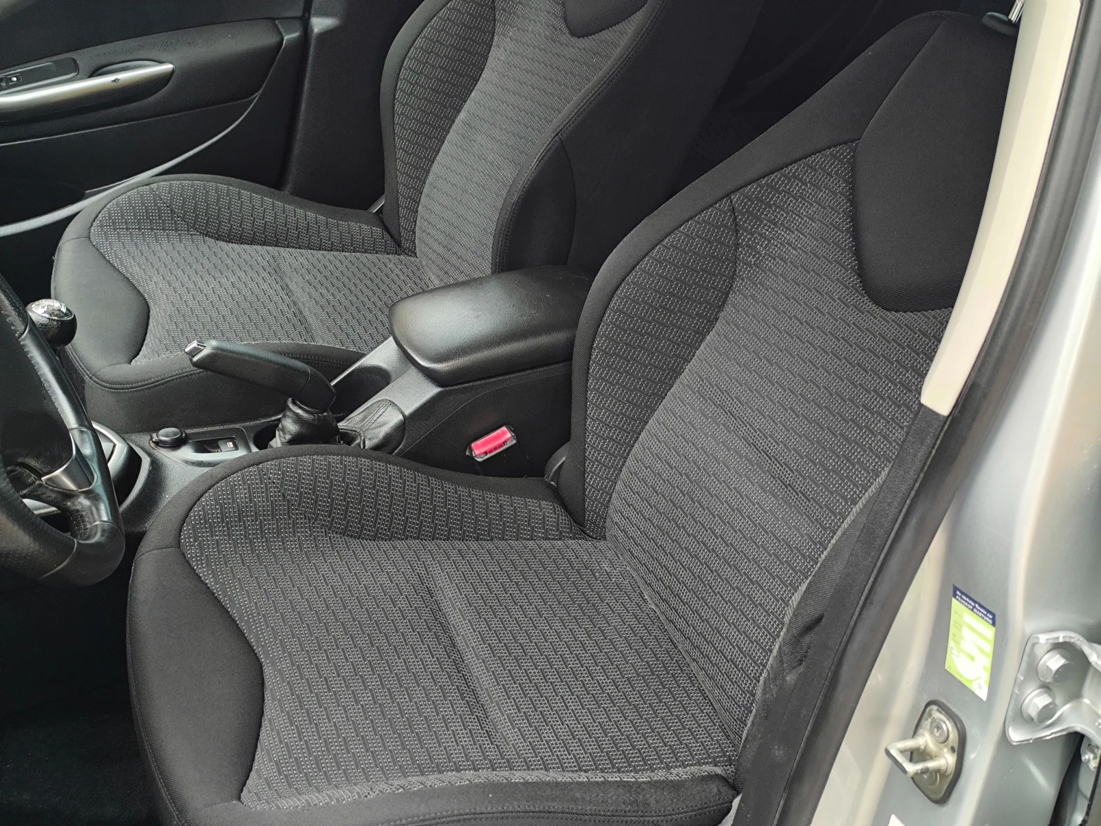 Peugeot 308 2.0 HDI 150 . | Mobile.bg   11