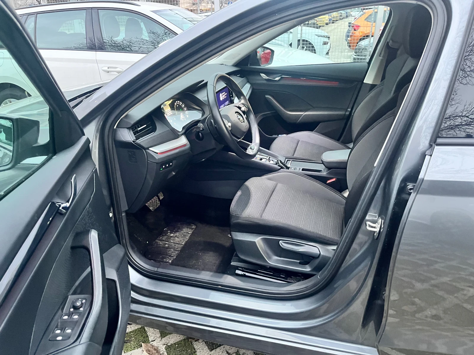 Skoda Octavia 1.5 TSI 7DSG M-HEV - изображение 5