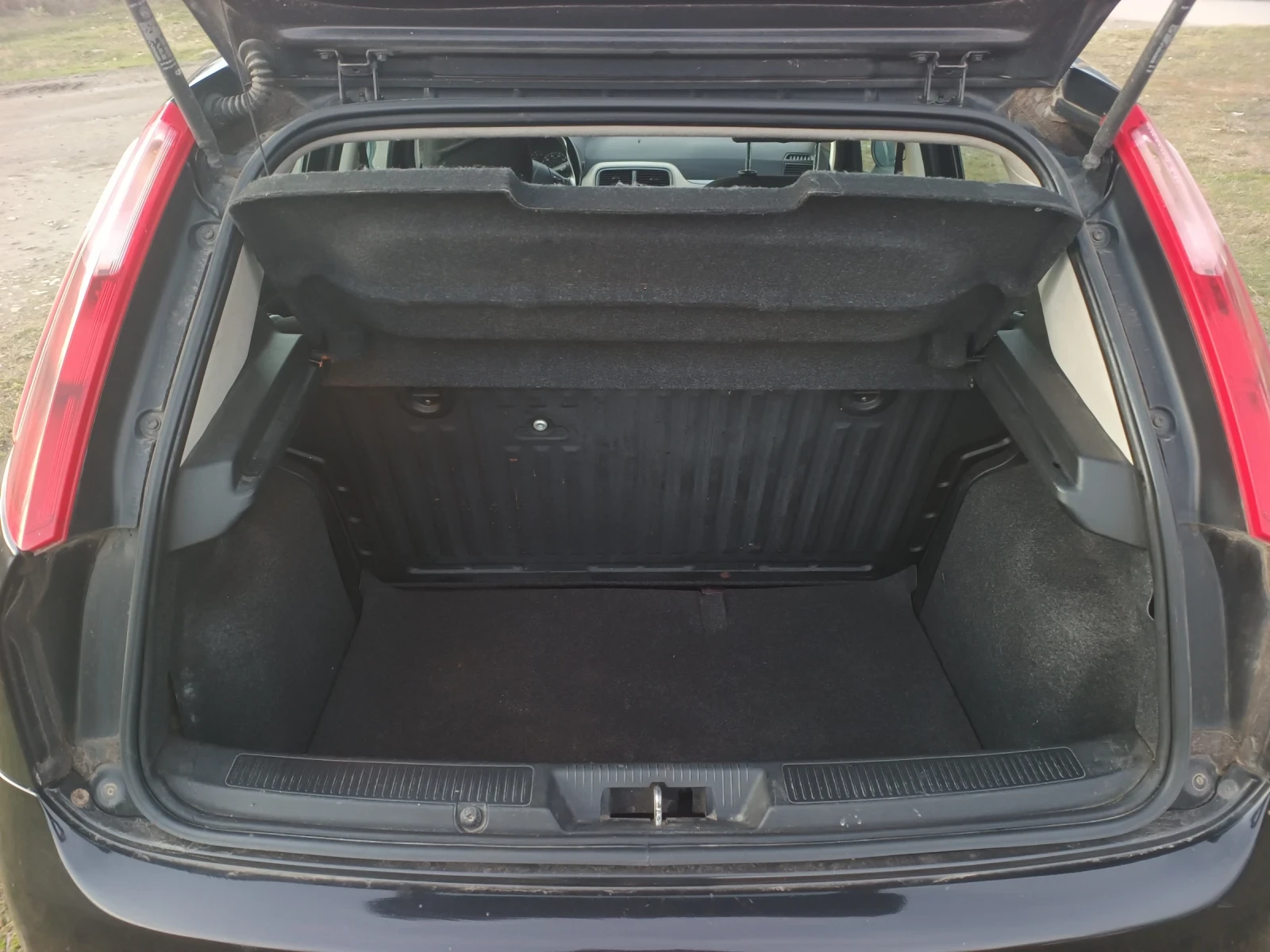 Fiat Punto 1.3 Mjet/Euro 4/Климатик /90 к.с. - изображение 9