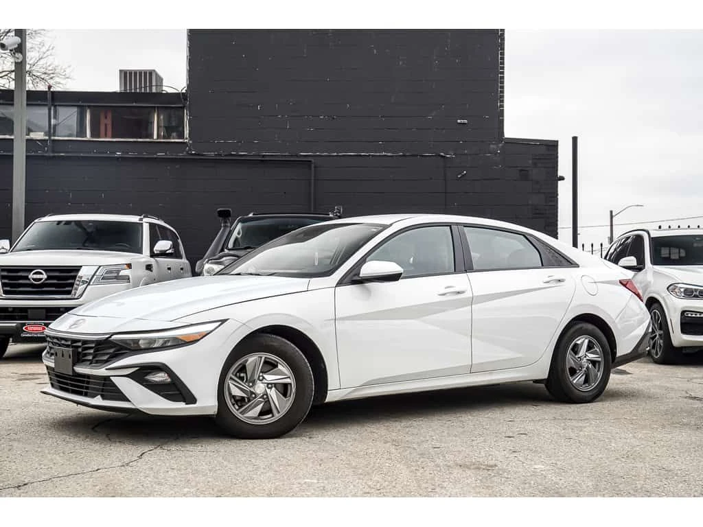 Hyundai Elantra * ESSENTIAL | ONE OWNER | HEATED SEATS | CARPLAY | | Mobile.bg � ����������� 1