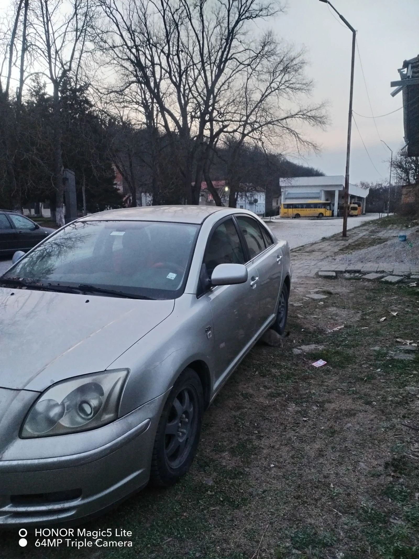 Toyota Avensis 2.0D4D, снимка 3 - Автомобили и джипове - 53878403