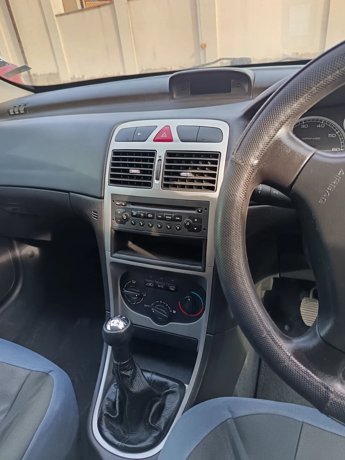 Peugeot 307, снимка 5 - Автомобили и джипове - 53902386