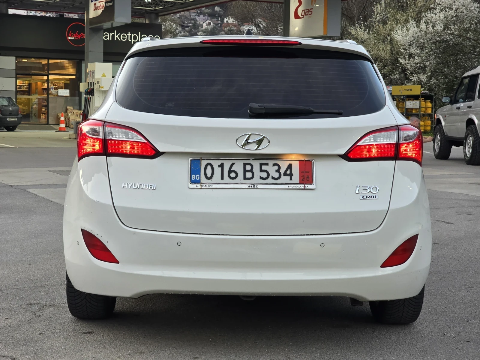 Hyundai I30 Топ състояние внос Италия , снимка 6 - Автомобили и джипове - 54115459