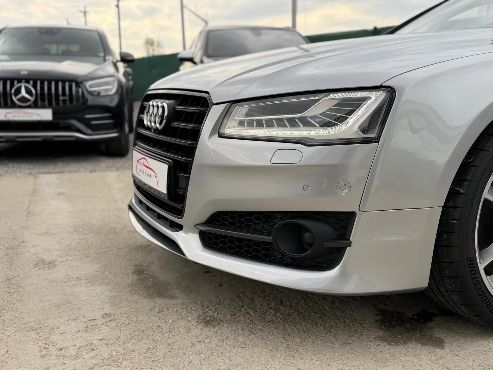 Audi S8 S8-PLUS/B&O/MATRIX/PANO/NAVI/HEADup/СОБСТВЕН ЛИЗИН, снимка 4 - Автомобили и джипове - 54174244