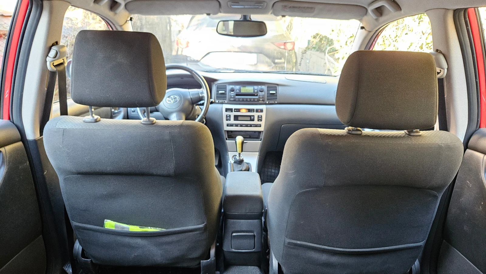 Toyota Corolla, снимка 11 - Автомобили и джипове - 55053431