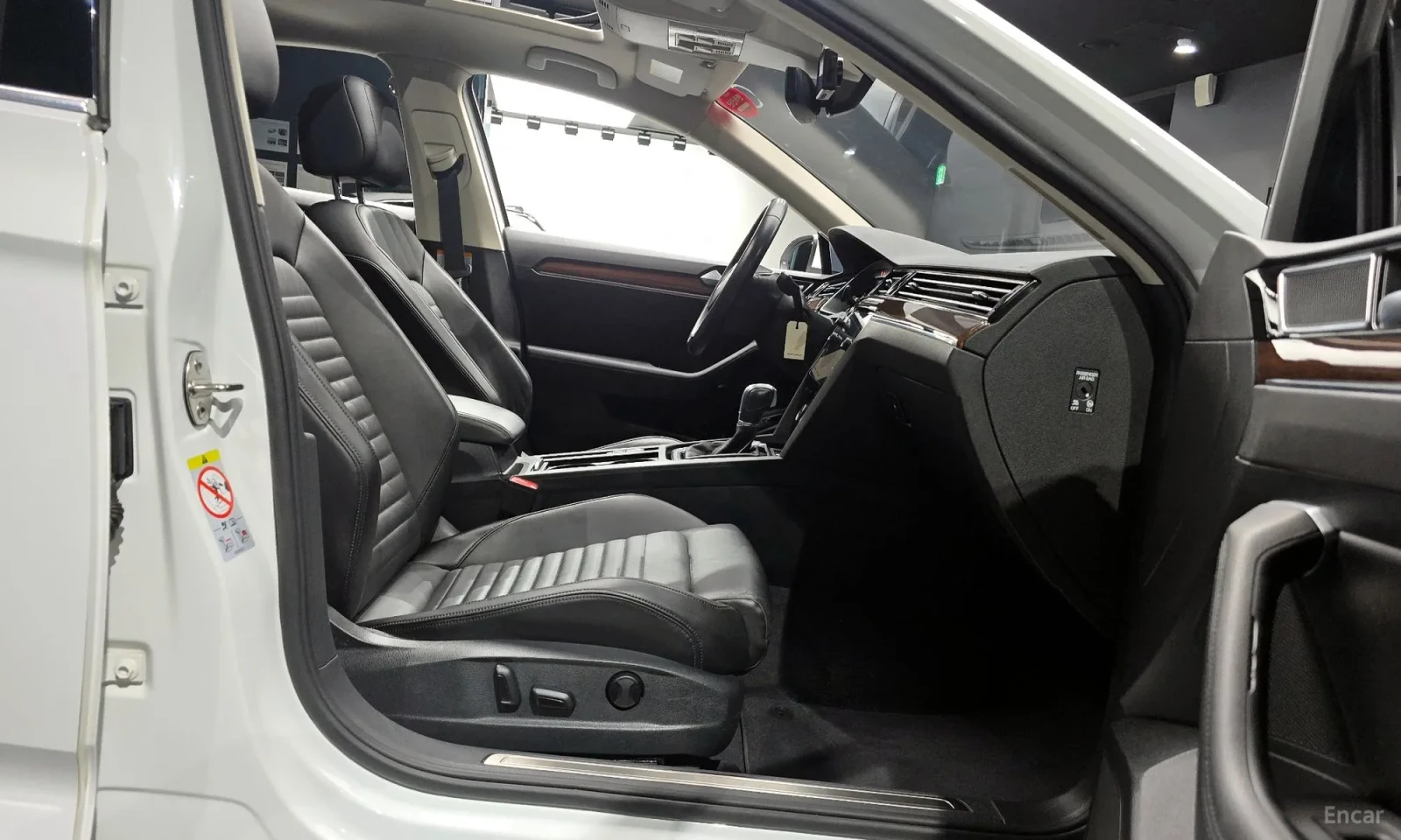 VW Passat 2.0tdi prestige unikat. 95000km!!!, снимка 11 - Автомобили и джипове - 55188093