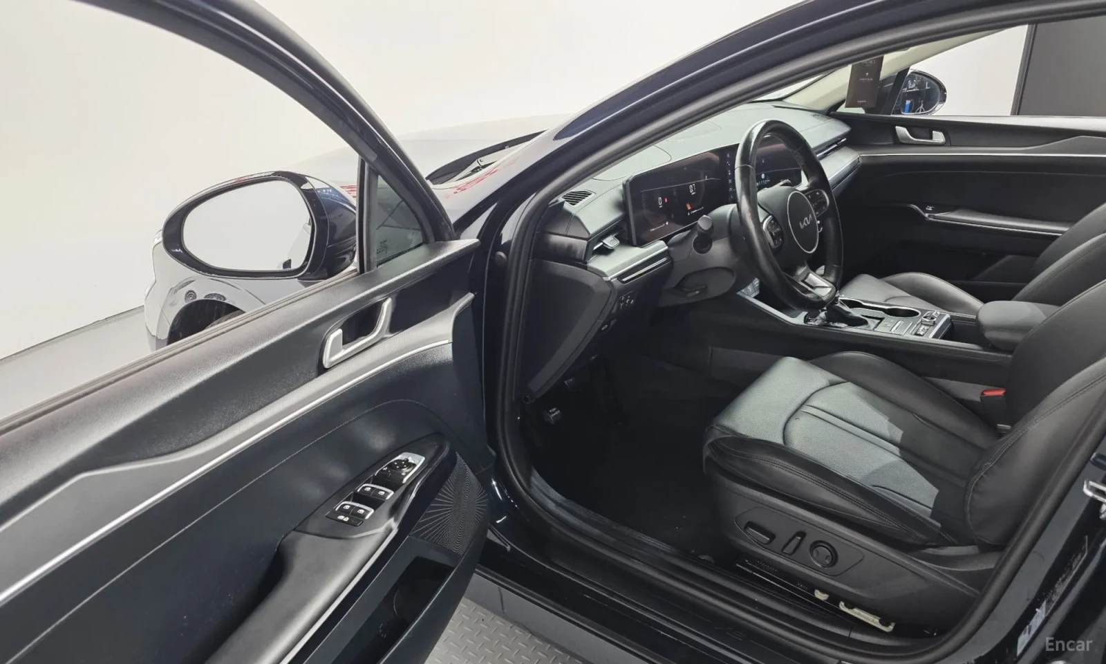 Kia K5, снимка 11 - Автомобили и джипове - 55217141