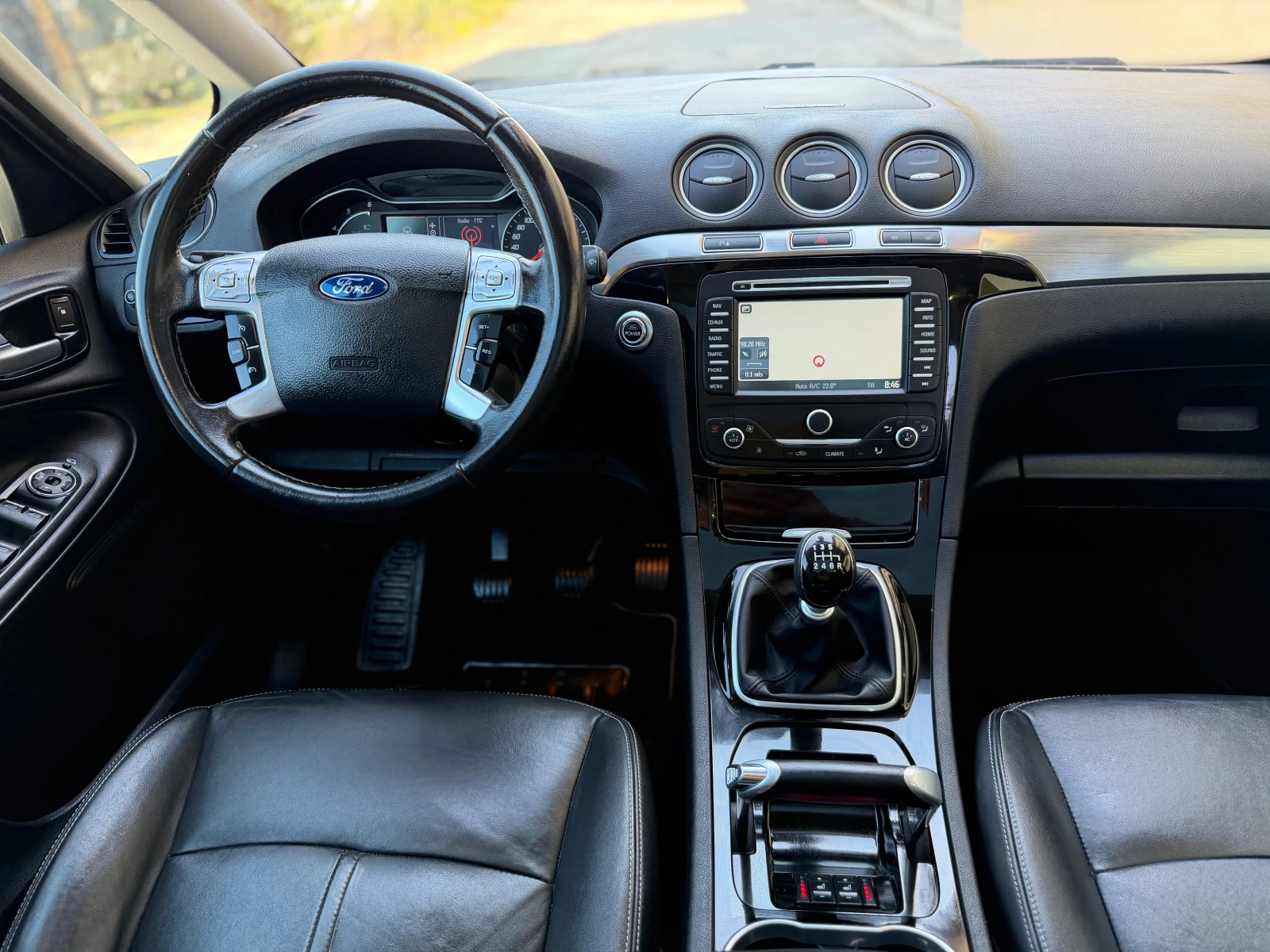 Ford S-Max * TITANIUM* ПАНОРАМА* НАВИГАЦИЯ* КОЖА* EURO 5* , снимка 12 - Автомобили и джипове - 55241288