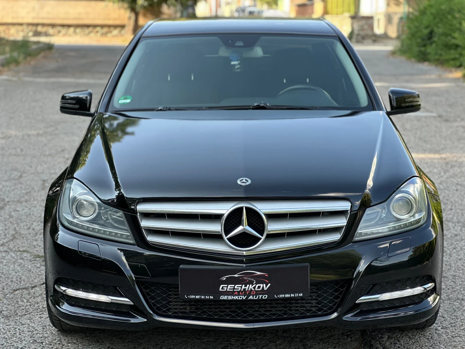 Mercedes-Benz C 220 CAR PLAY/XENON/7g-Tronik, снимка 2 - Автомобили и джипове - 55386693