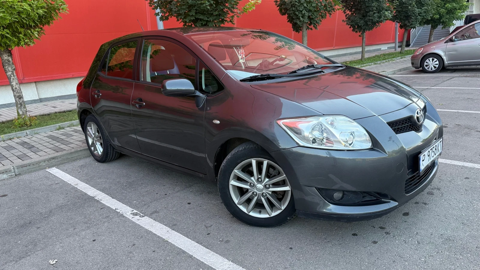 Toyota Auris 2.0 D-4D, снимка 4 - Автомобили и джипове - 55582785
