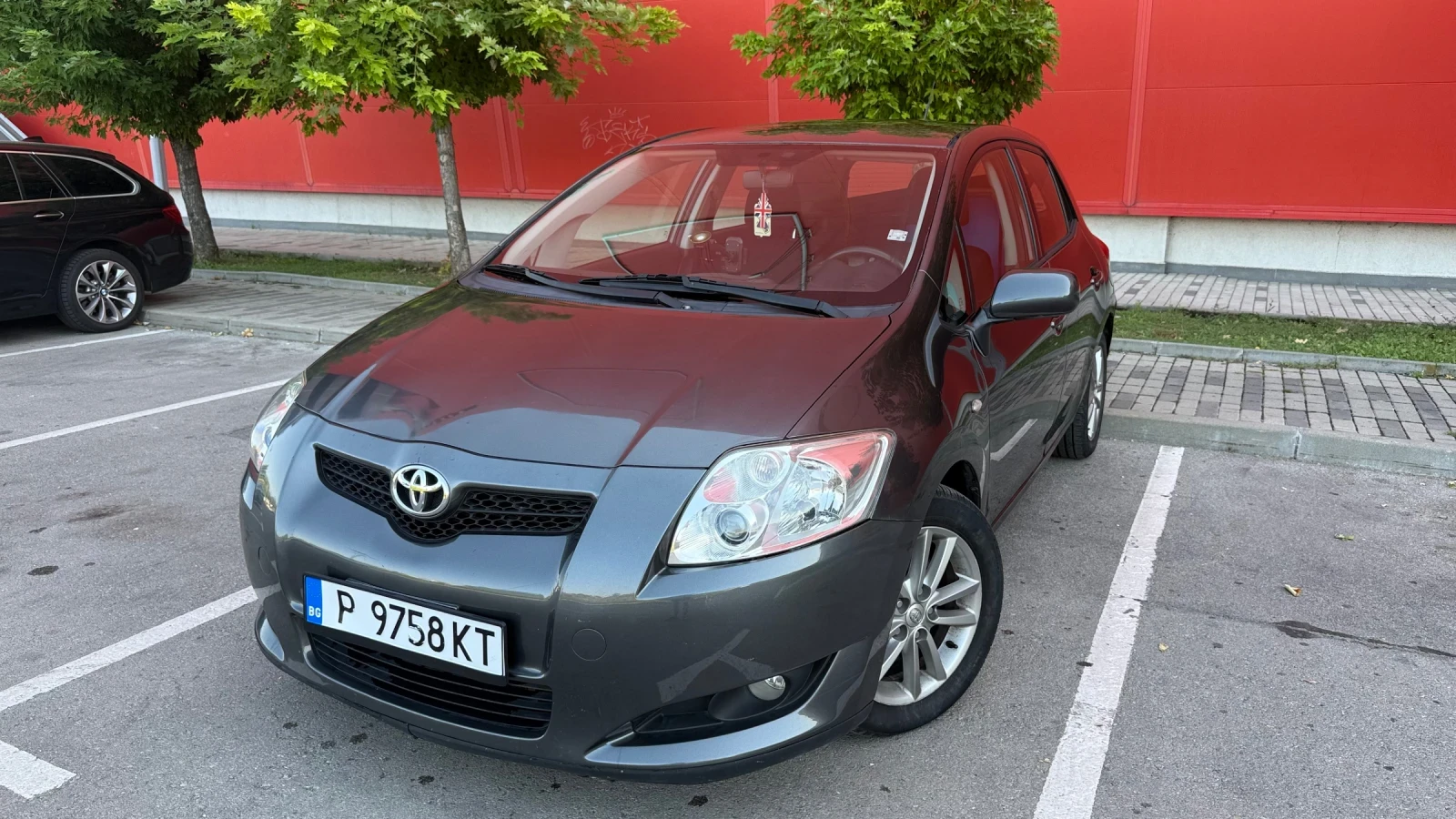 Toyota Auris 2.0 D-4D, снимка 2 - Автомобили и джипове - 55582785