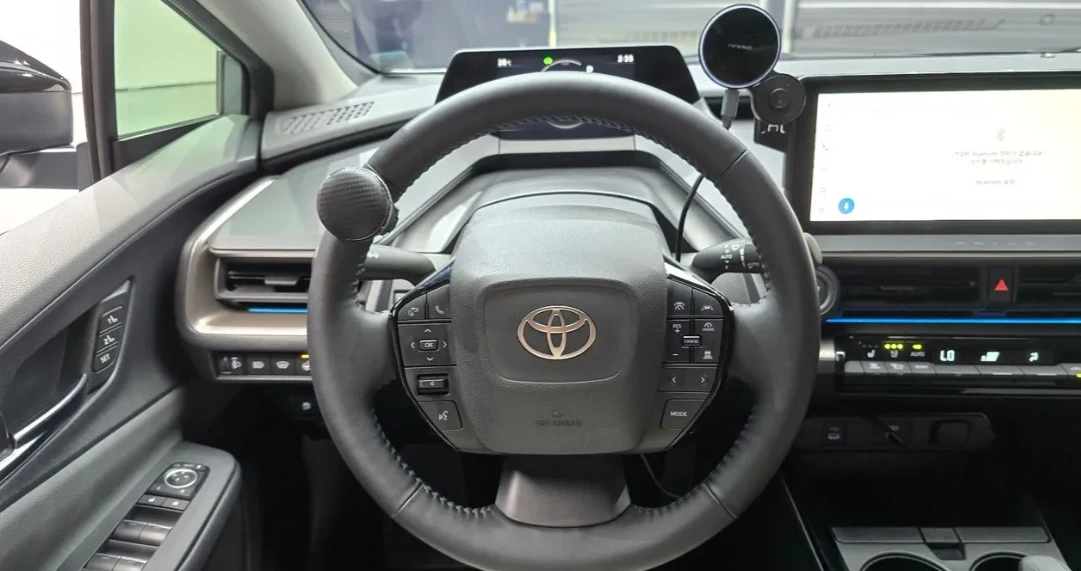 Toyota Prius XLE 2.0 Бензин, снимка 4 - Автомобили и джипове - 55722953