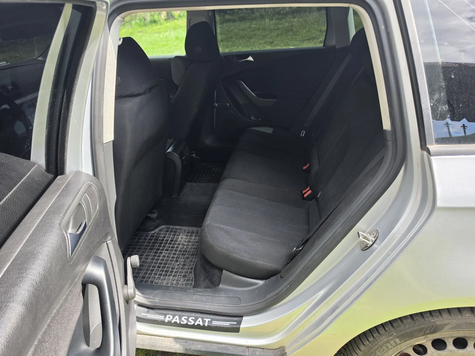 VW Passat 1.9 TDI, снимка 5 - Автомобили и джипове - 55737775