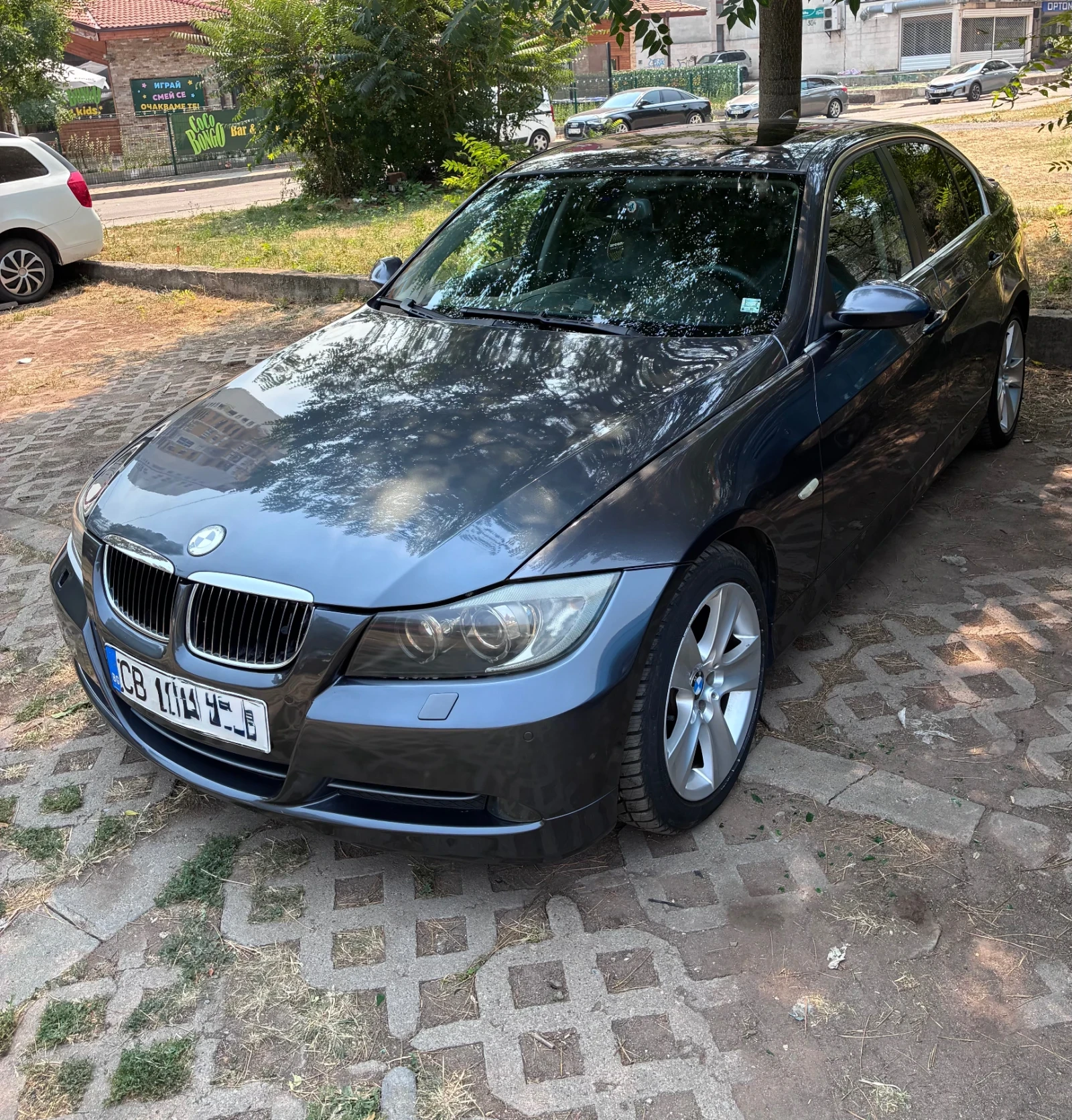BMW 330 BMW 330 xd