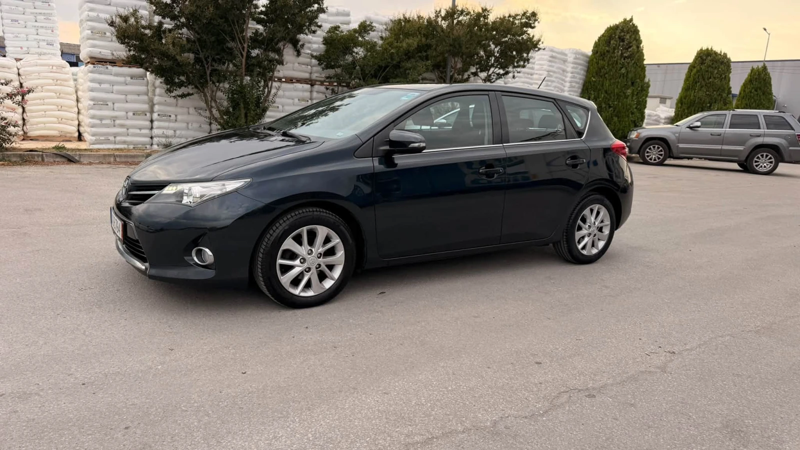 Toyota Auris 1.6 БЕНЗИН 175000км, снимка 7 - Автомобили и джипове - 56167269
