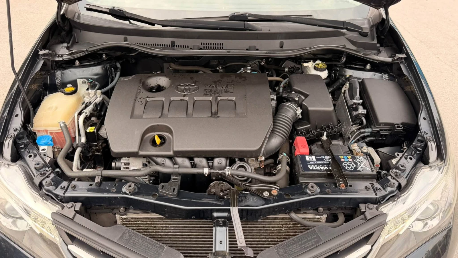 Toyota Auris 1.6 БЕНЗИН 175000км, снимка 13 - Автомобили и джипове - 56167269