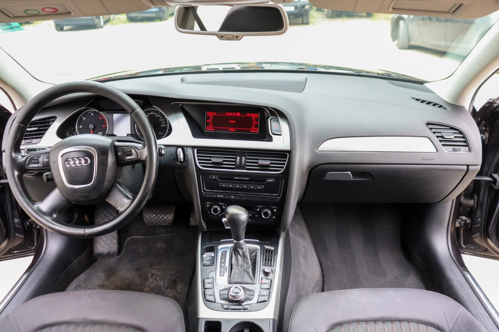 Audi A4 2.0TDI Led, снимка 11 - Автомобили и джипове - 56548888