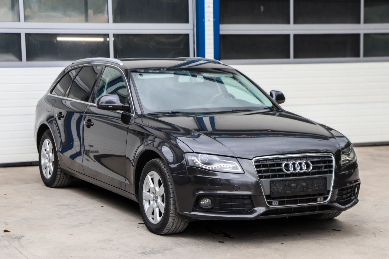 Audi A4 2.0TDI Led, снимка 2 - Автомобили и джипове - 56548888