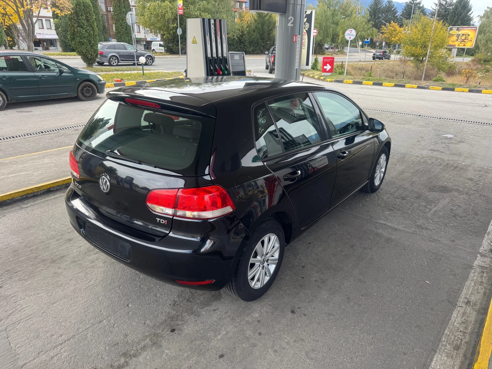 VW Golf, снимка 4 - Автомобили и джипове - 56686146