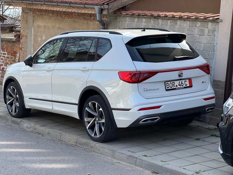 Seat Tarraco -HeadUp-360камера-FR Line-LaneAssist-4x4-Full-, снимка 3 - Автомобили и джипове - 49609169