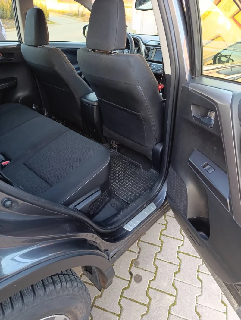 Toyota Rav4 2.5 хибрид, снимка 7 - Автомобили и джипове - 51161758