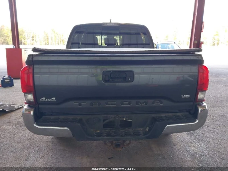 Toyota Tacoma SR5 V6, снимка 4 - Автомобили и джипове - 52865689