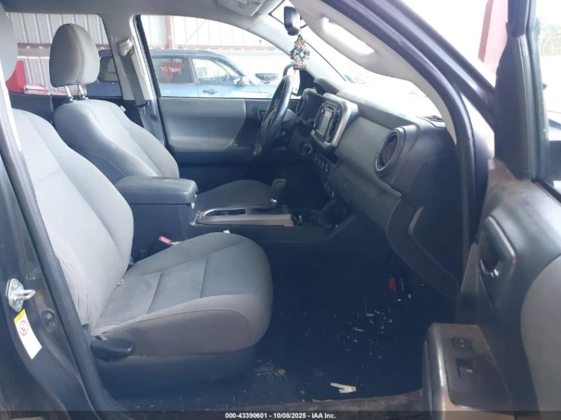 Toyota Tacoma SR5 V6, снимка 5 - Автомобили и джипове - 52865689