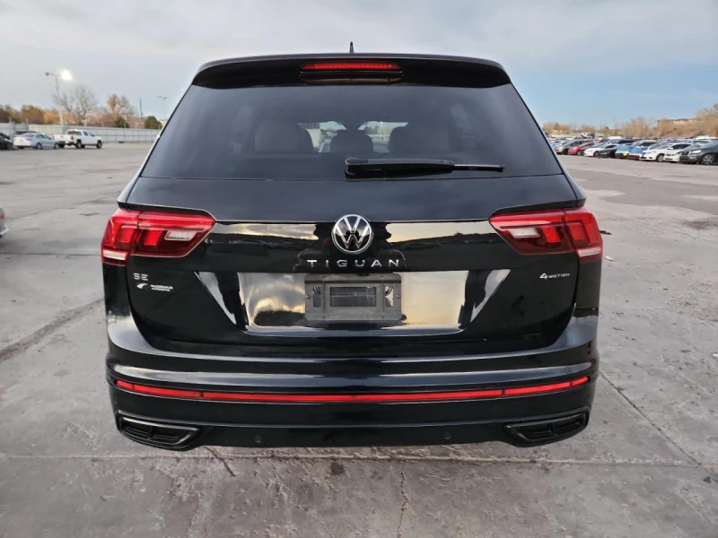 VW Tiguan 2.0T SE R-Line Black 4MOTION, снимка 6 - Автомобили и джипове - 53278180
