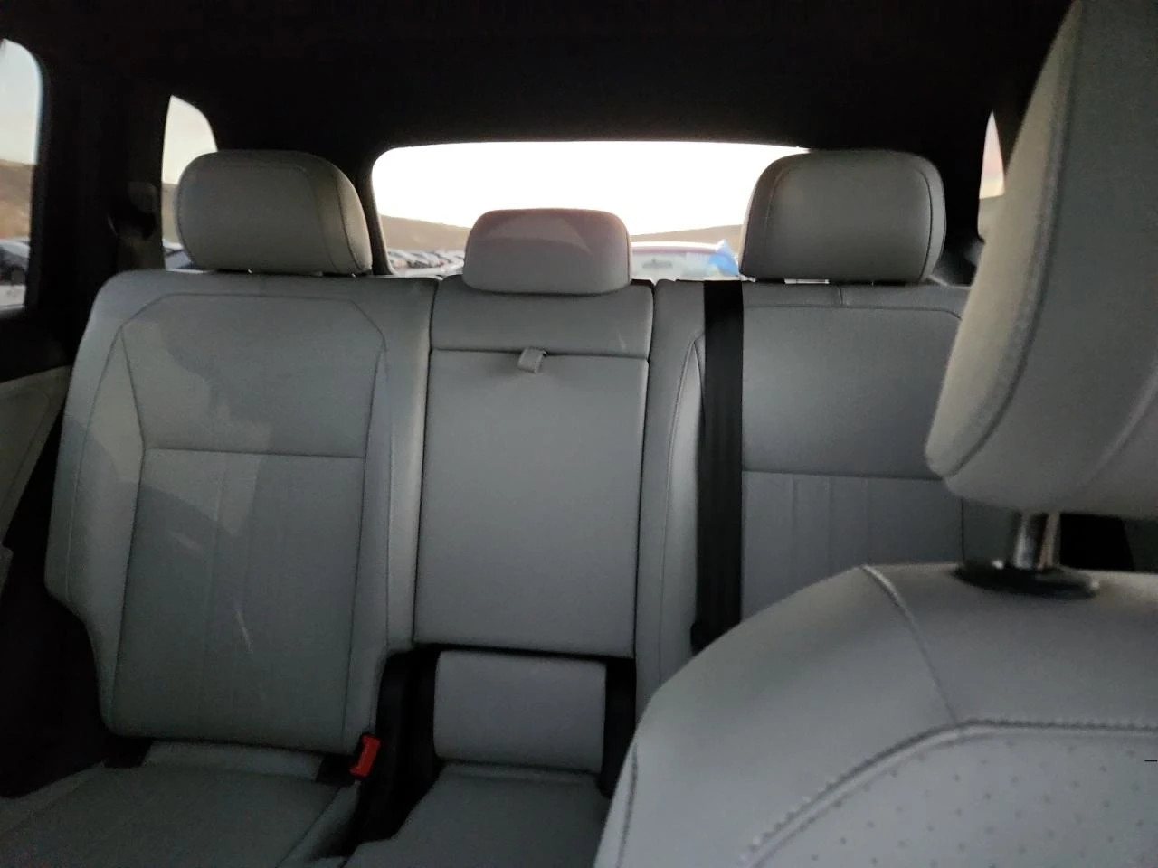 VW Tiguan 2.0T SE R-Line Black 4MOTION - изображение 10