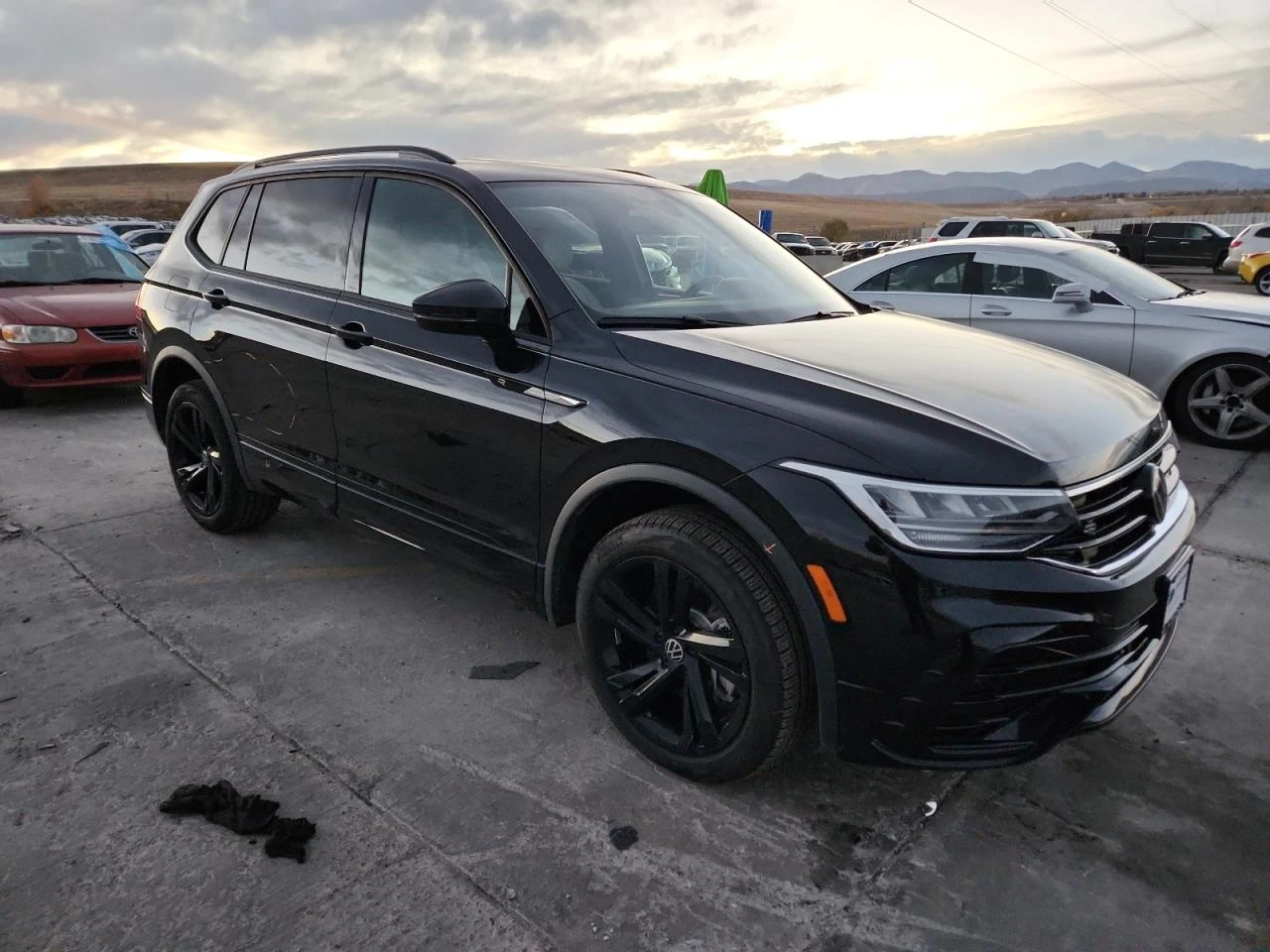 VW Tiguan 2.0T SE R-Line Black 4MOTION | Mobile.bg � ����������� 1