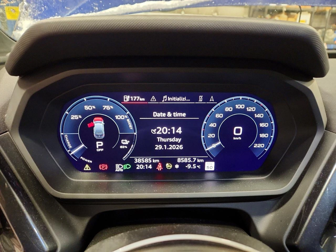 Audi Q4 E-Tron Technik, снимка 9 - Автомобили и джипове - 53827245