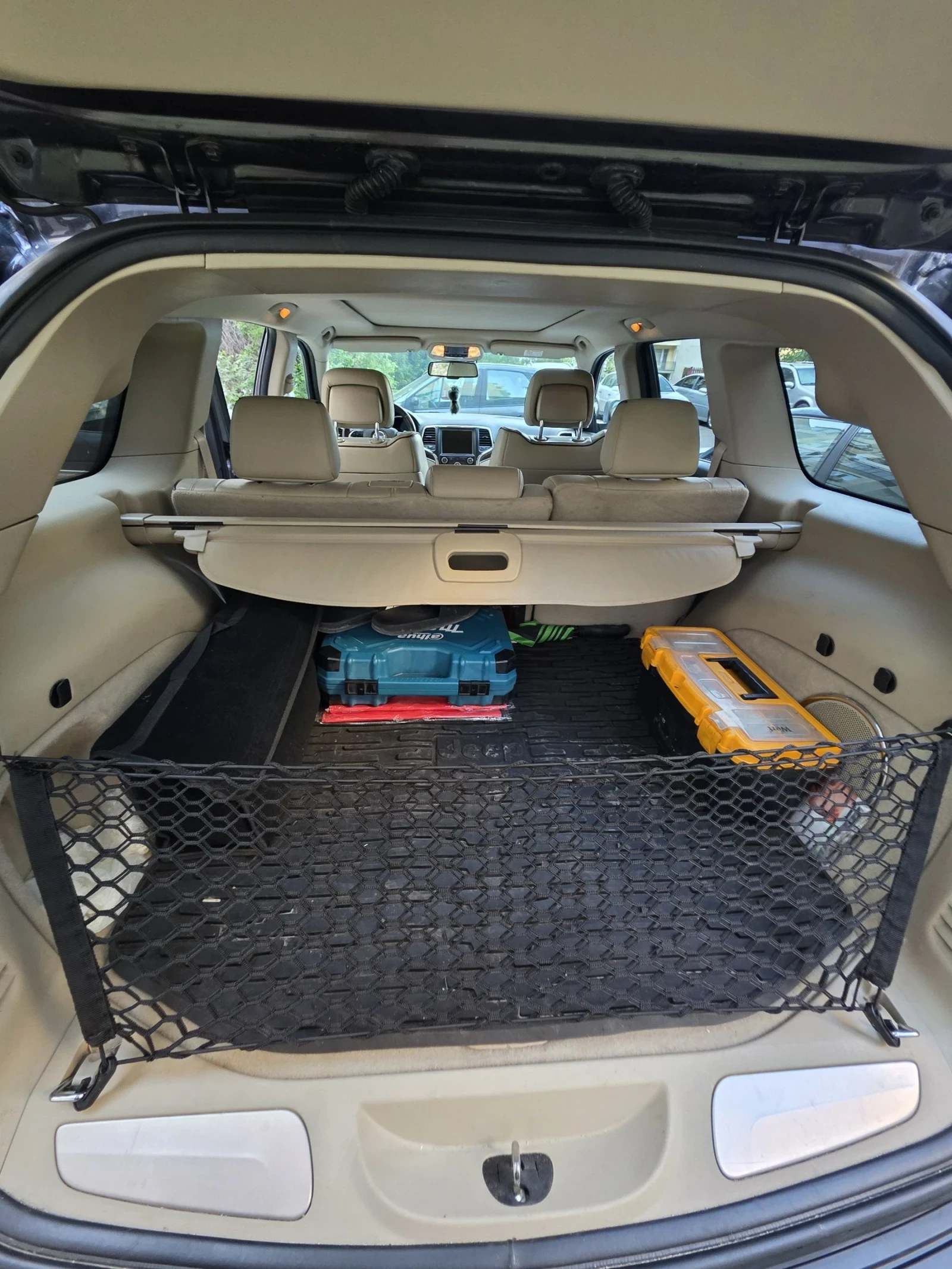 Jeep Grand cherokee OVERLAND , снимка 4 - Автомобили и джипове - 54068350