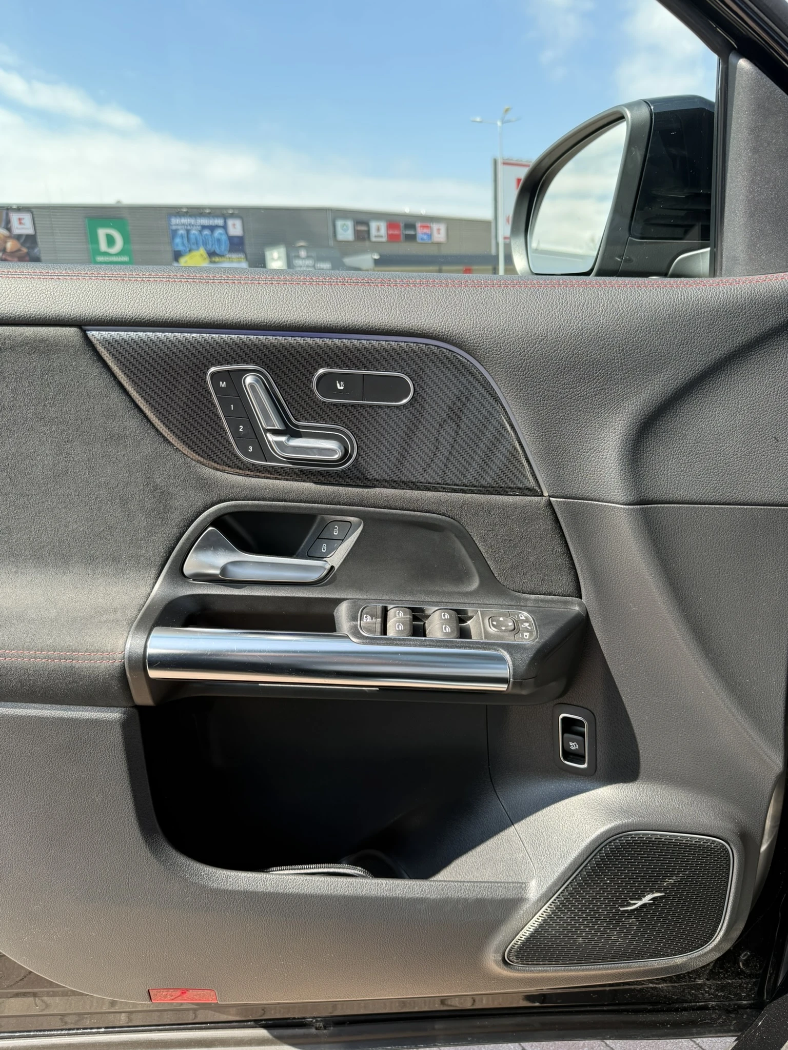 Mercedes-Benz GLA 250 AMG LINE 4MATIC, снимка 12 - Автомобили и джипове - 54217608