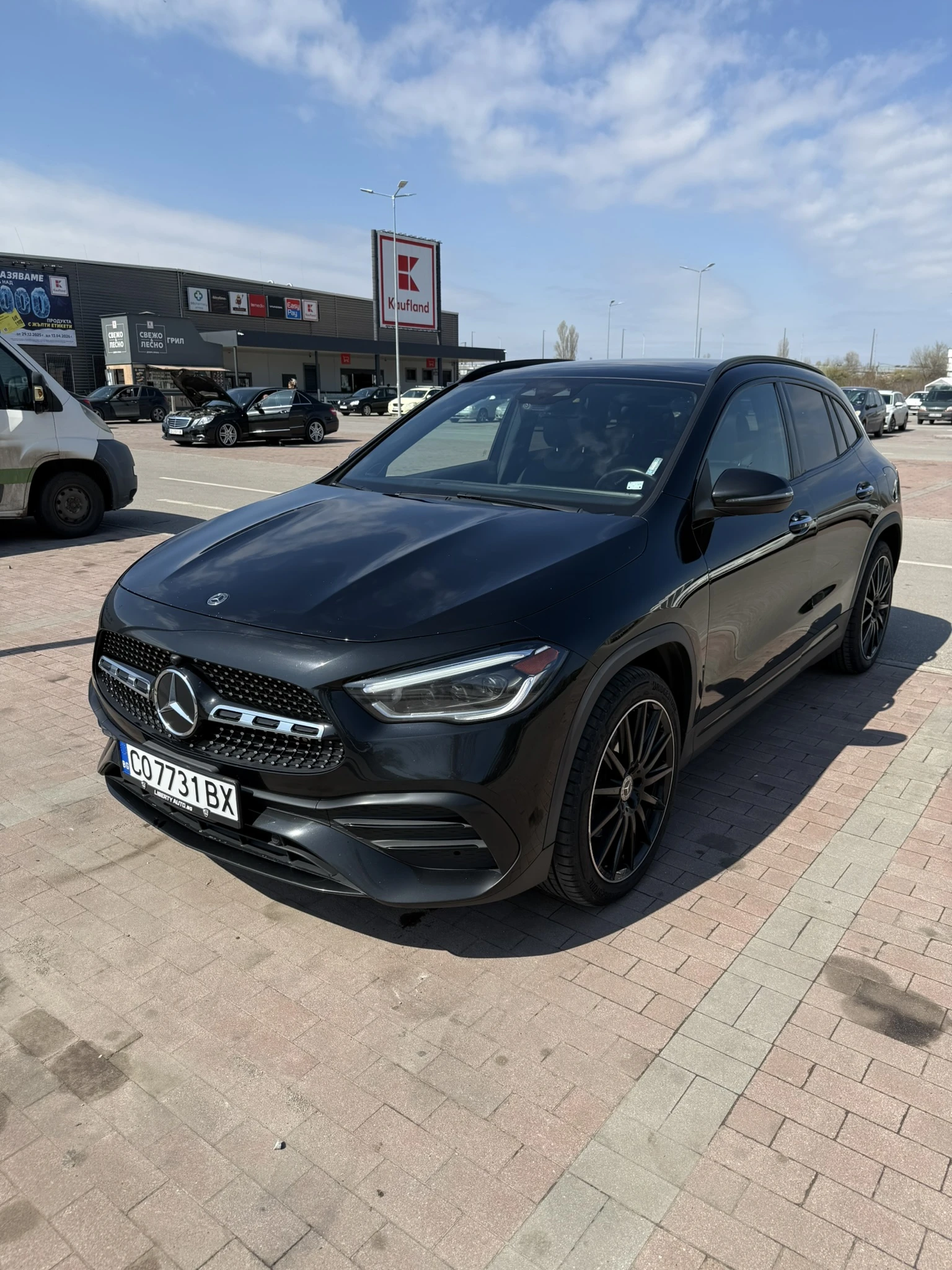 Mercedes-Benz GLA 250 AMG LINE 4MATIC, снимка 3 - Автомобили и джипове - 54217608