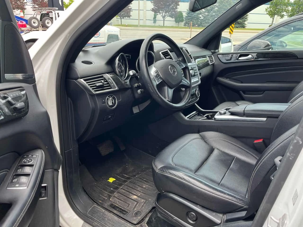 Mercedes-Benz ML 350 4MATIC * ГЛАВНО ПРЕДСТАВИТЕЛСТВО НА MERCEDES* , снимка 7 - Автомобили и джипове - 54979372