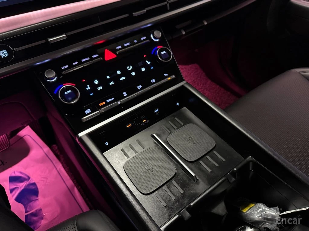 Hyundai Santa fe 2.5T* PRESTIGE* DISTRONIC* 360 КАМЕРИ* ОБДУХВАНЕ, снимка 14 - Автомобили и джипове - 55029103
