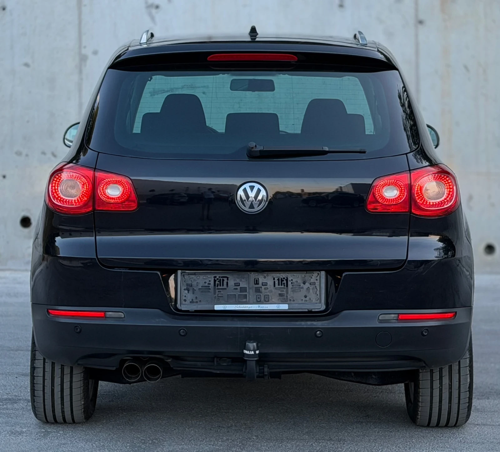VW Tiguan 2.0TDi 140 * 4-Motion* * Камера* * Ксенон* , снимка 5 - Автомобили и джипове - 55245409